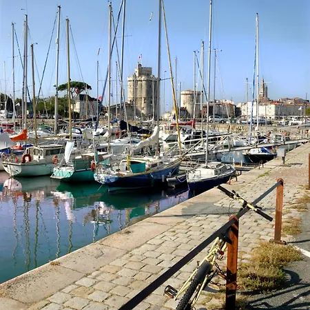 Uxco H2o 3* Λα Ροσέλ