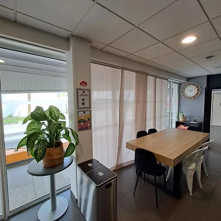 Ξενοδοχείο με διαμερίσματα Uxco H2o