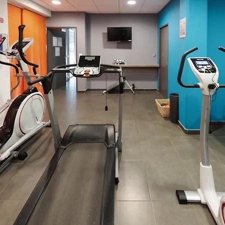 Ξενοδοχείο με διαμερίσματα Uxco H2o